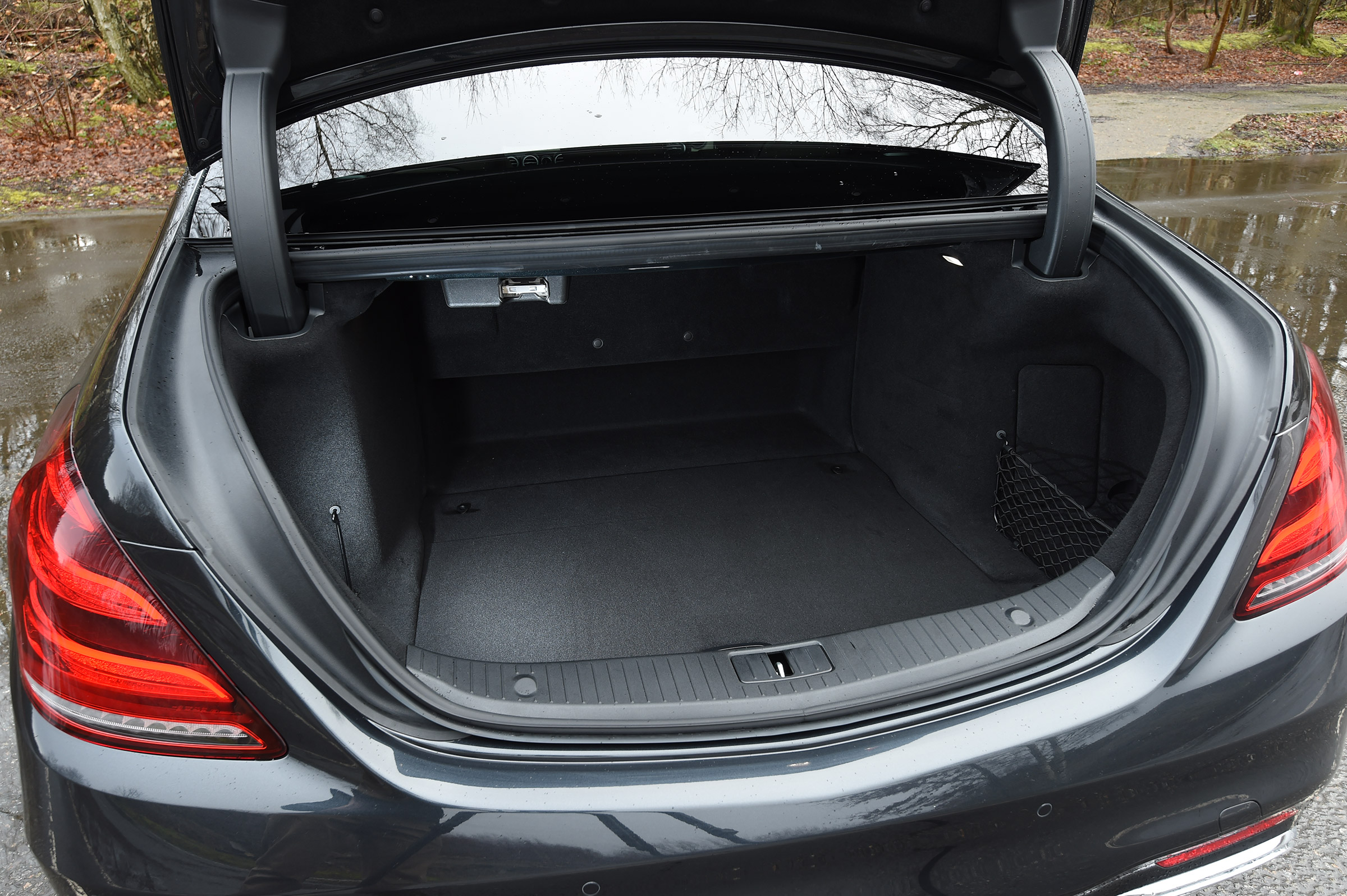 Mercedes S-Class - boot