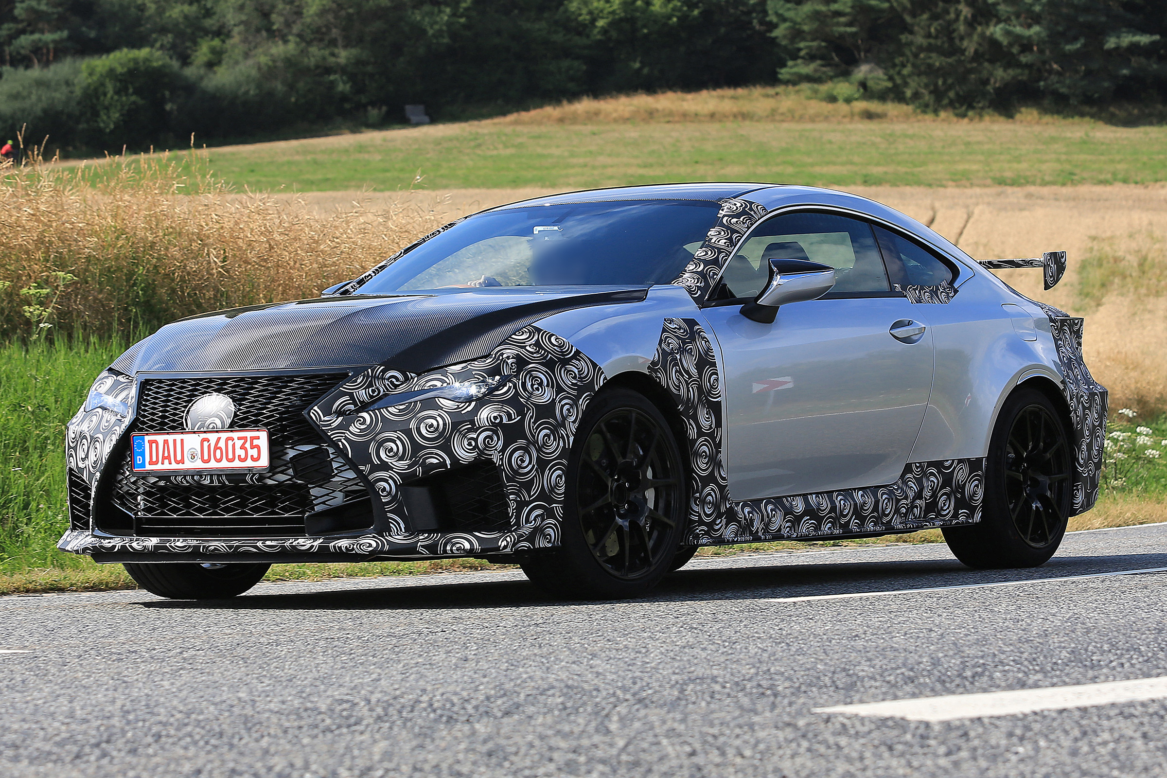 Lexus RC F GT - front