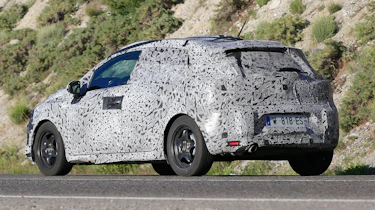 Renault Clio spied - rear