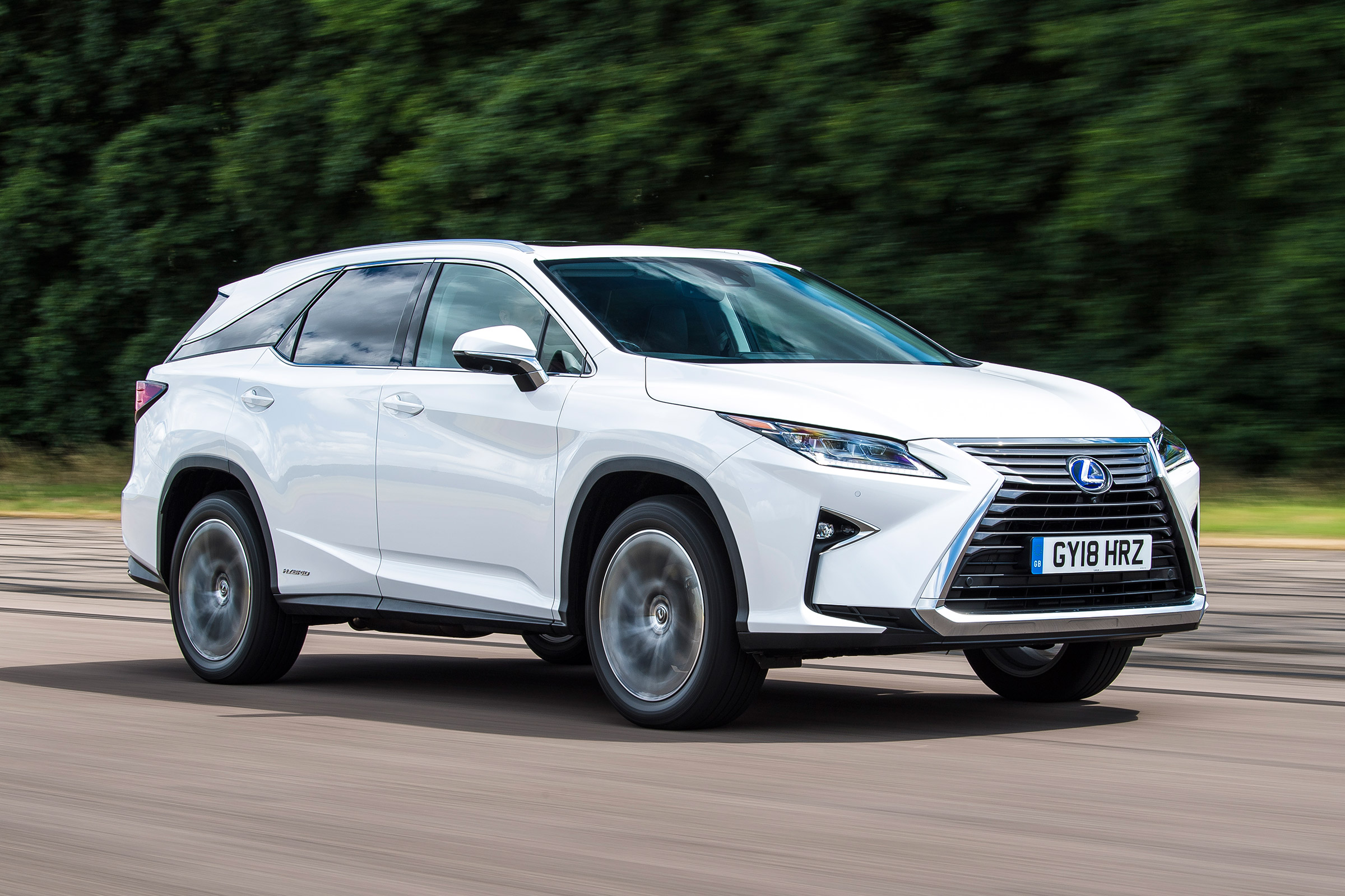 Lexus RX 450h L - front