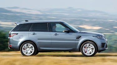 Range Rover Sport P400e - side