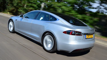 Tesla Model S 75D - rear