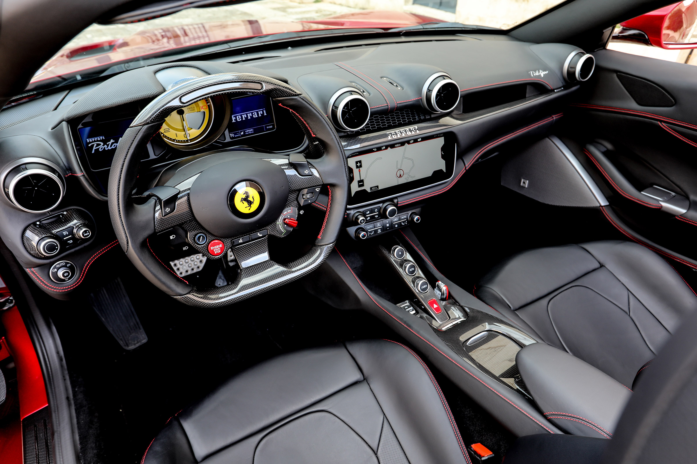Ferrari Portofino - dash