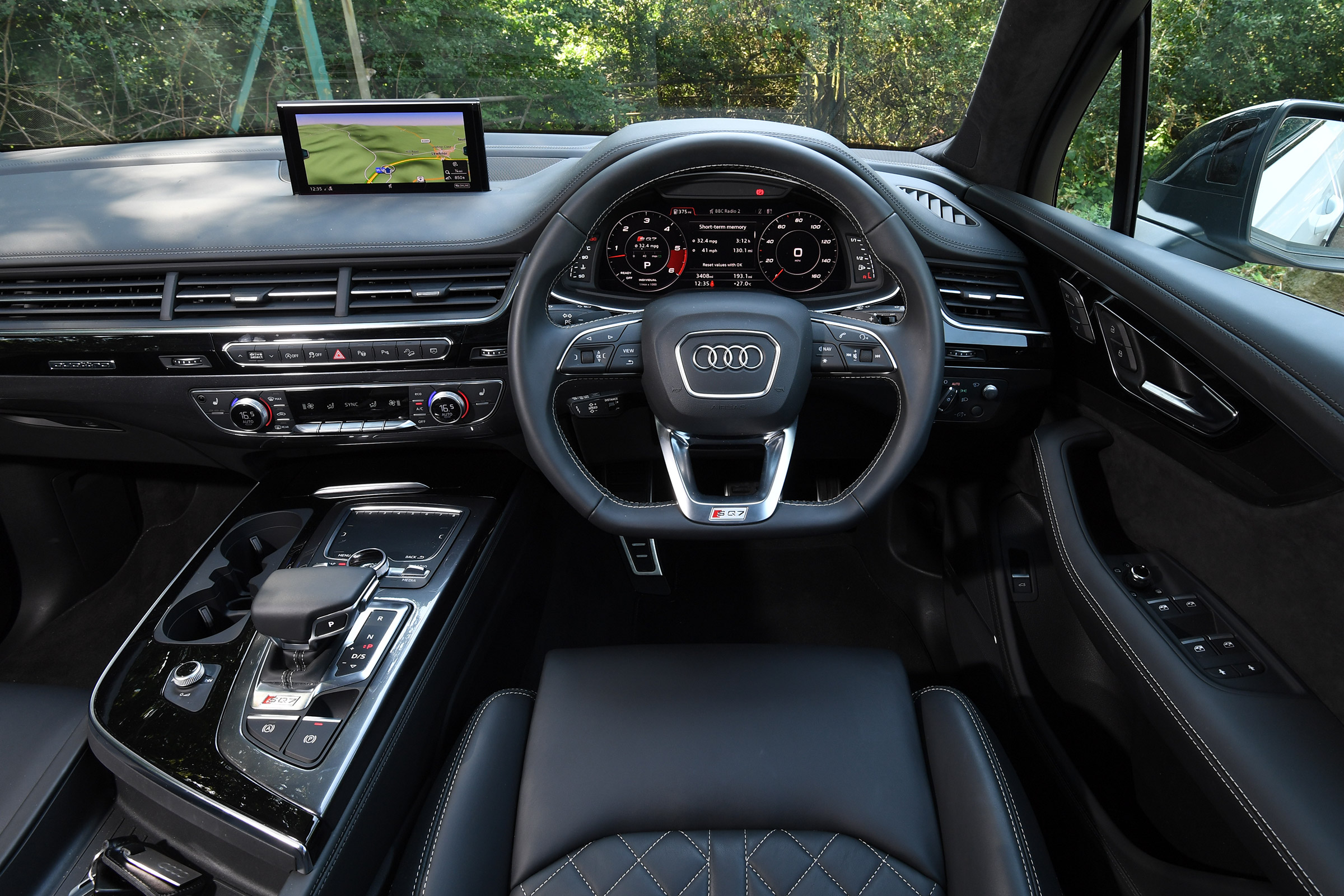 Audi SQ7 Vorsprung - dash