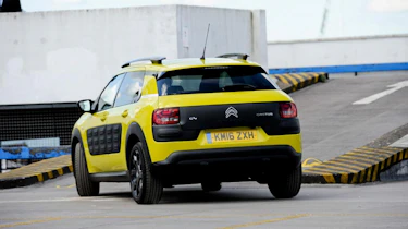 Used Citroen C4 Cactus - rear action