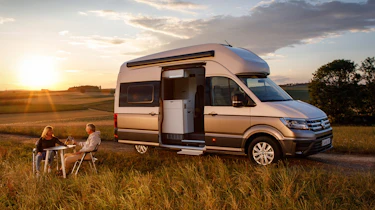 Volkswagen Grand California - sunset