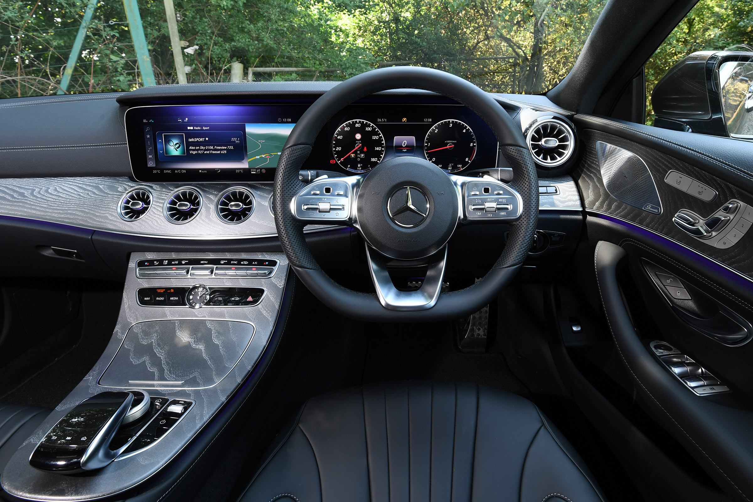 Mercedes CLS 350 d - dash