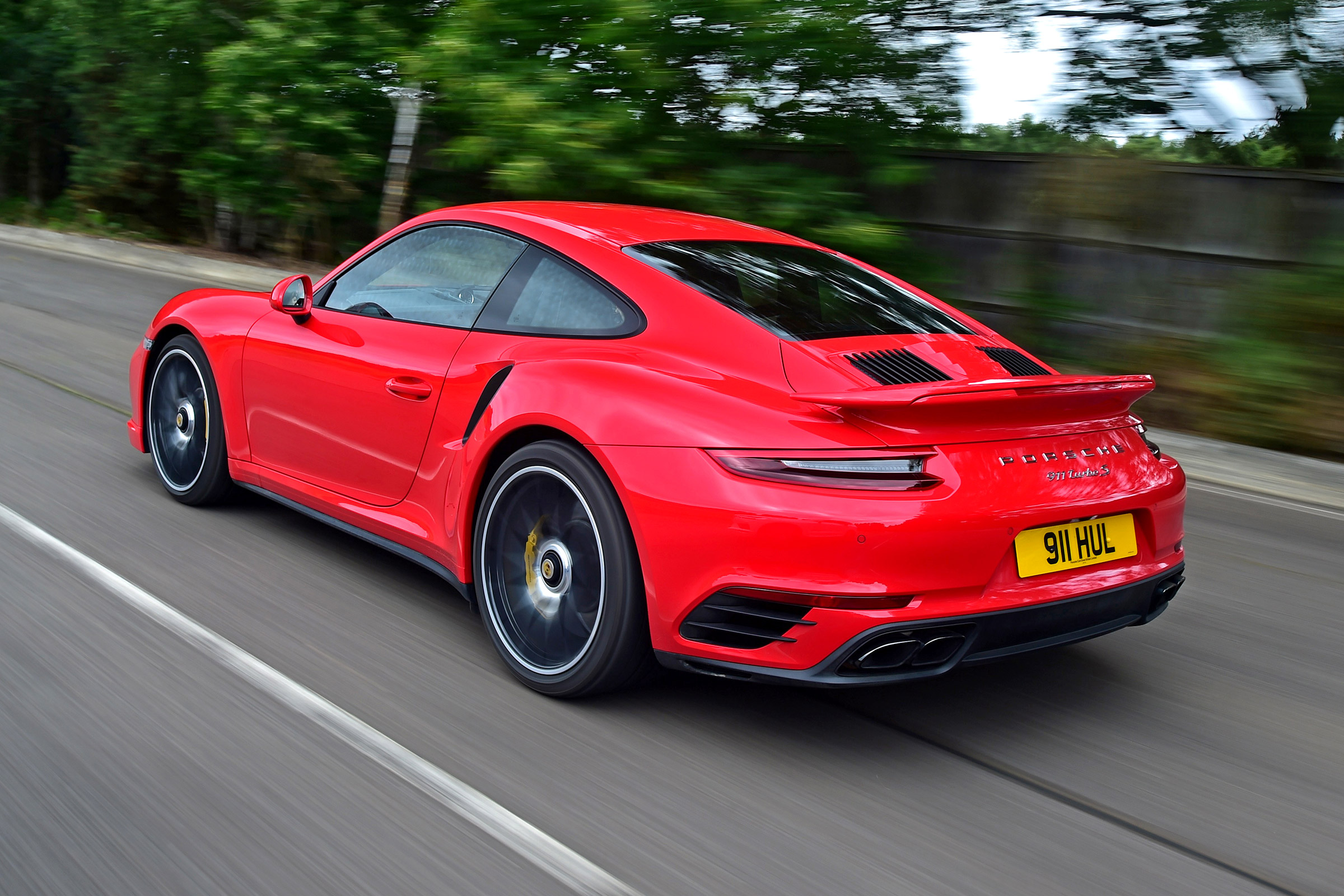 Porsche 911 Turbo S - rear