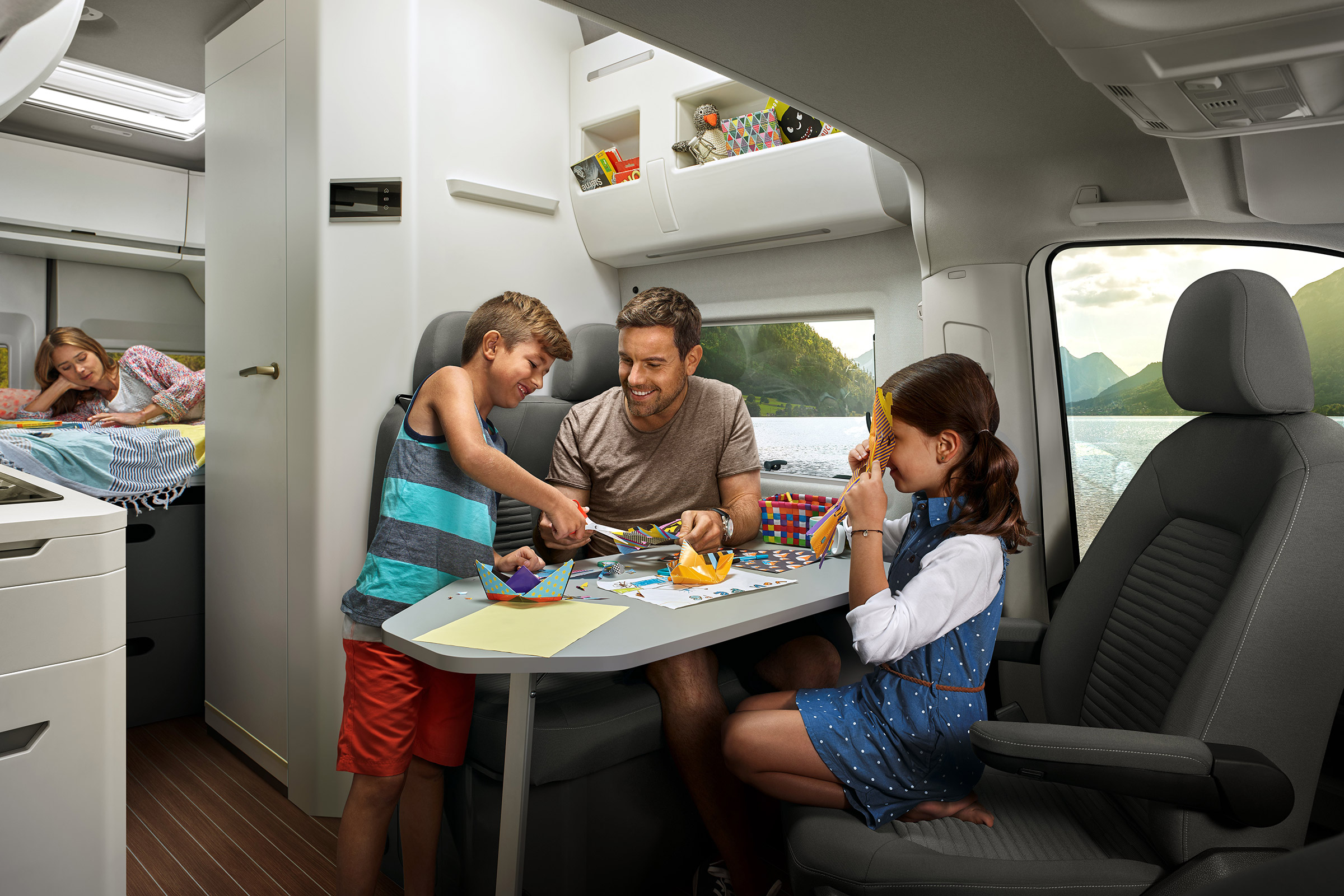 Volkswagen Grand California - table