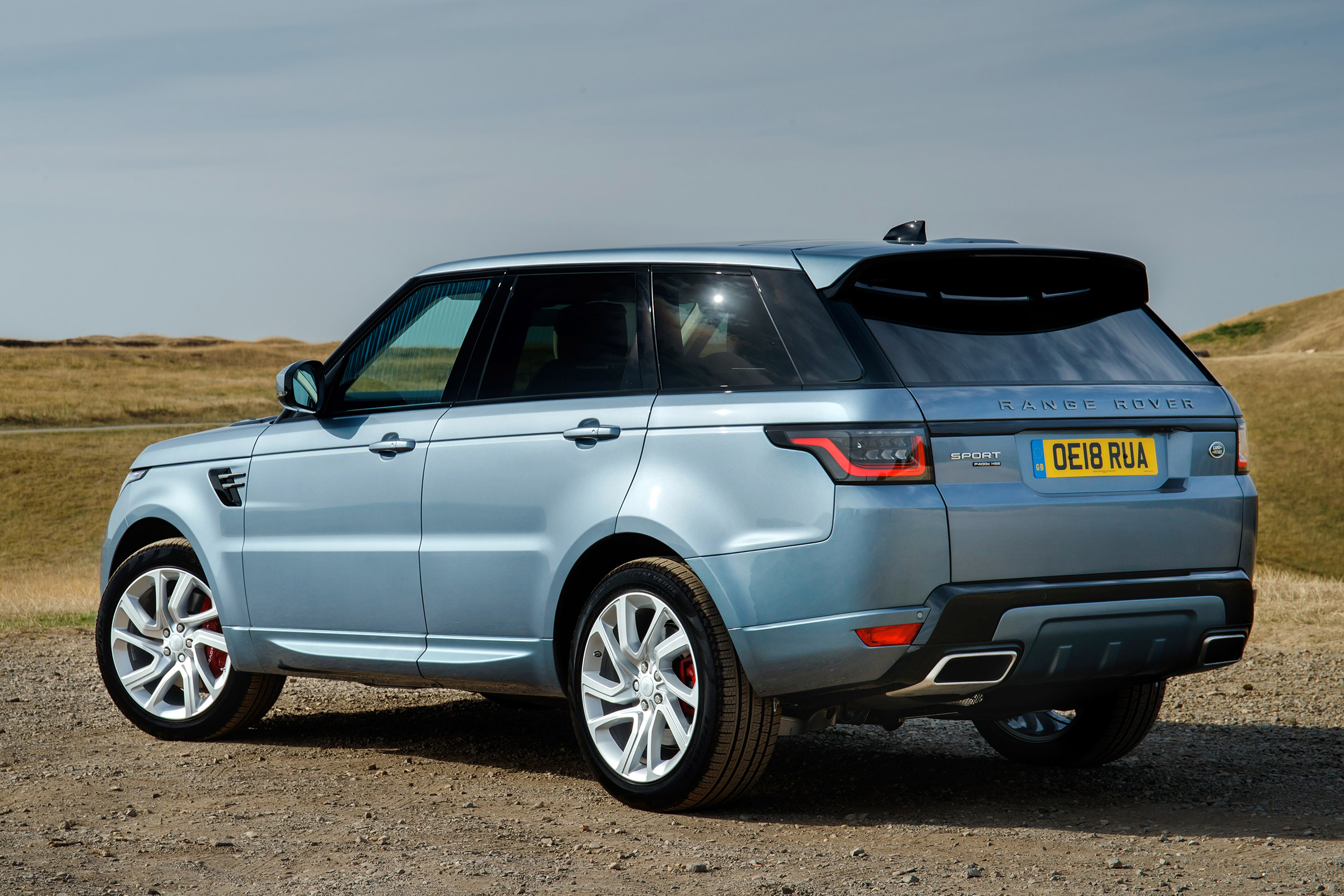 Range Rover Sport P400e - rear static