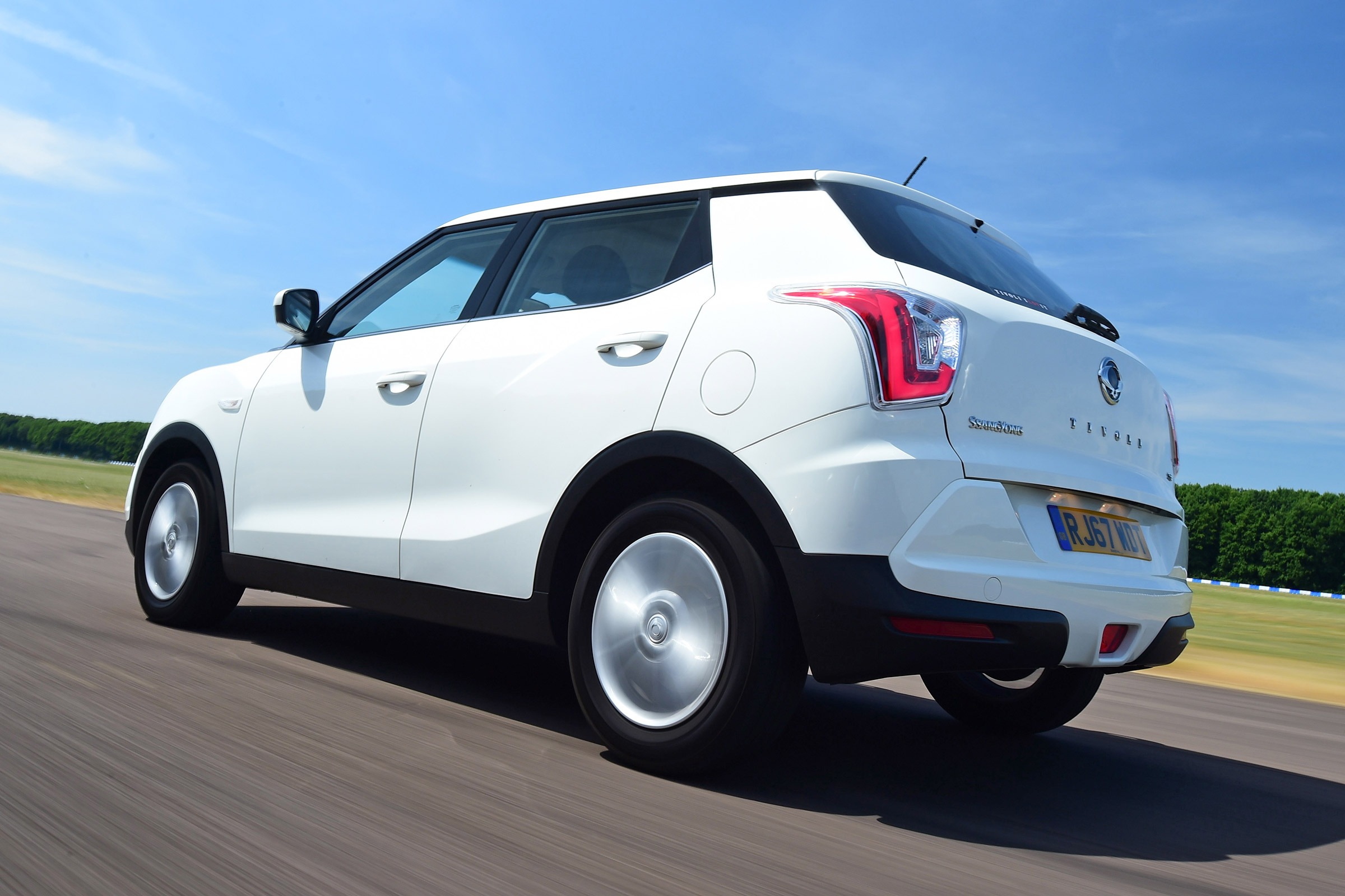 SangYong Tivoli - rear