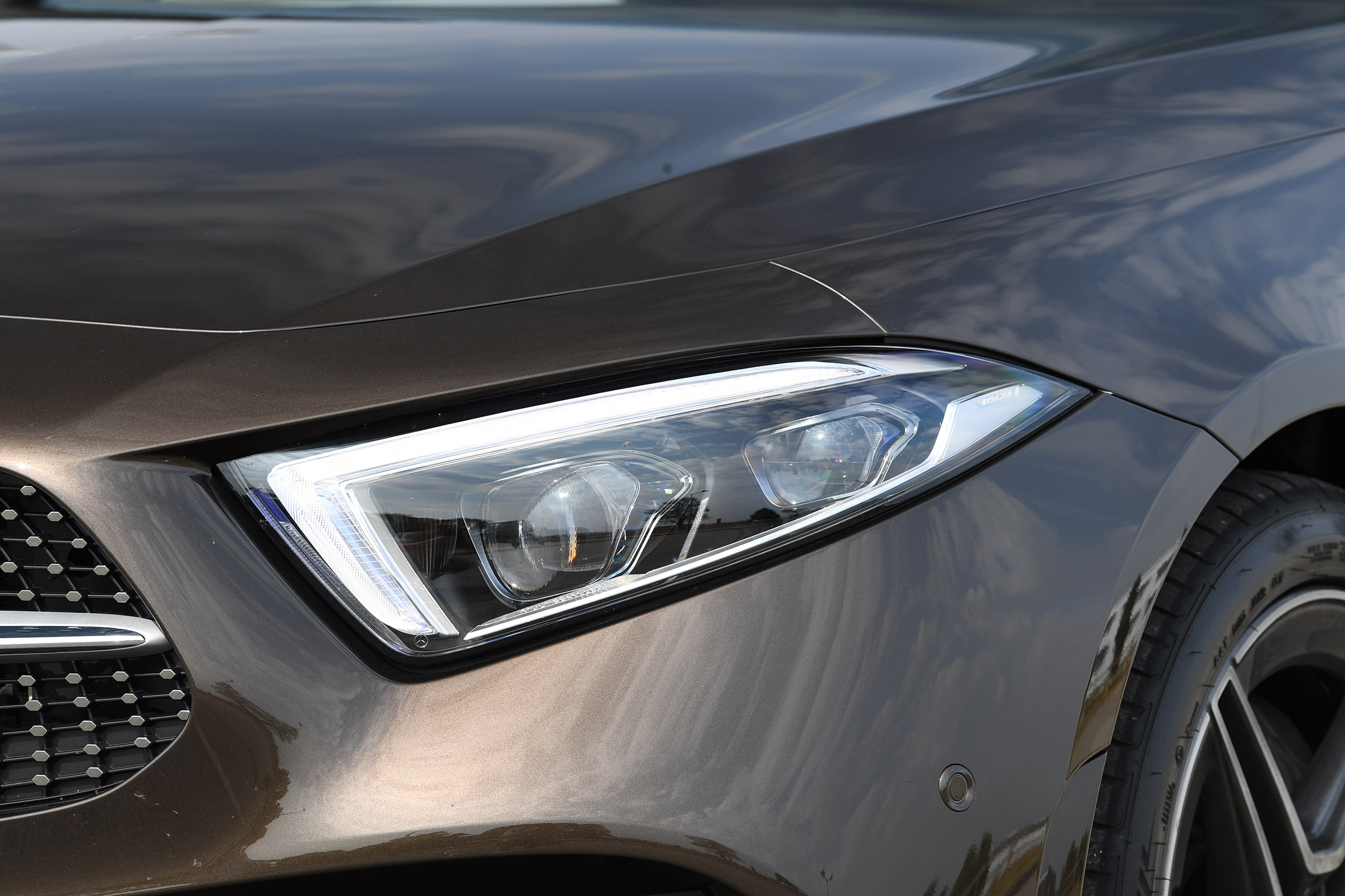 Mercedes CLS 350 d - front light