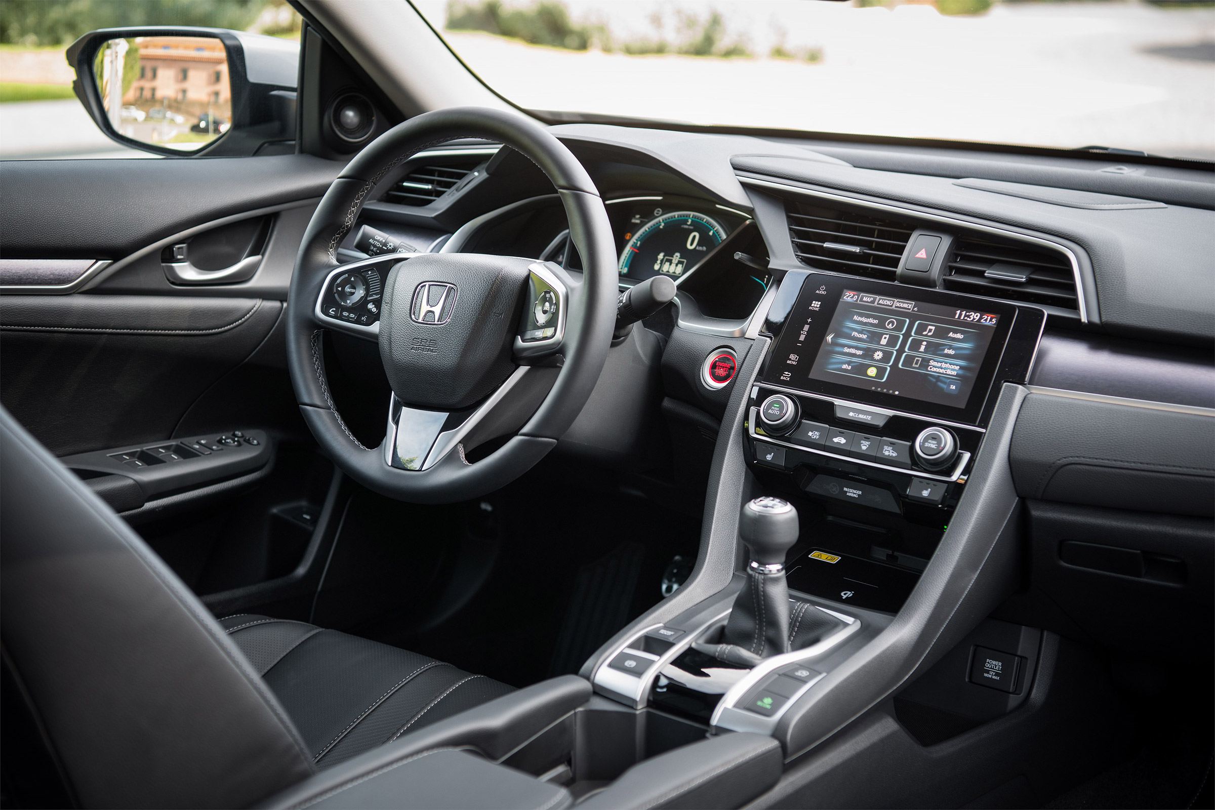 Honda Civic Saloon - cabin