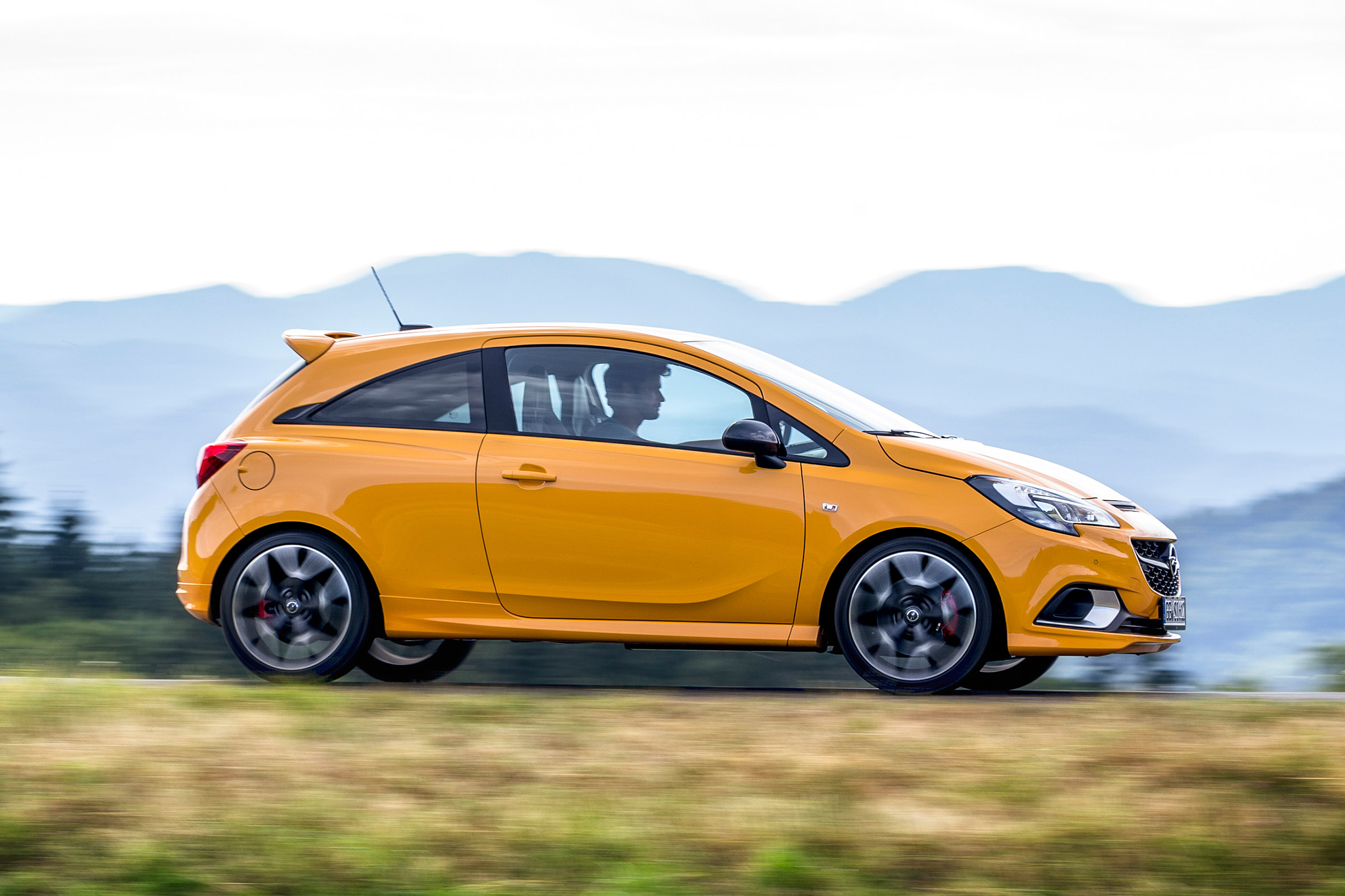 Vauxhall Corsa GSi - side