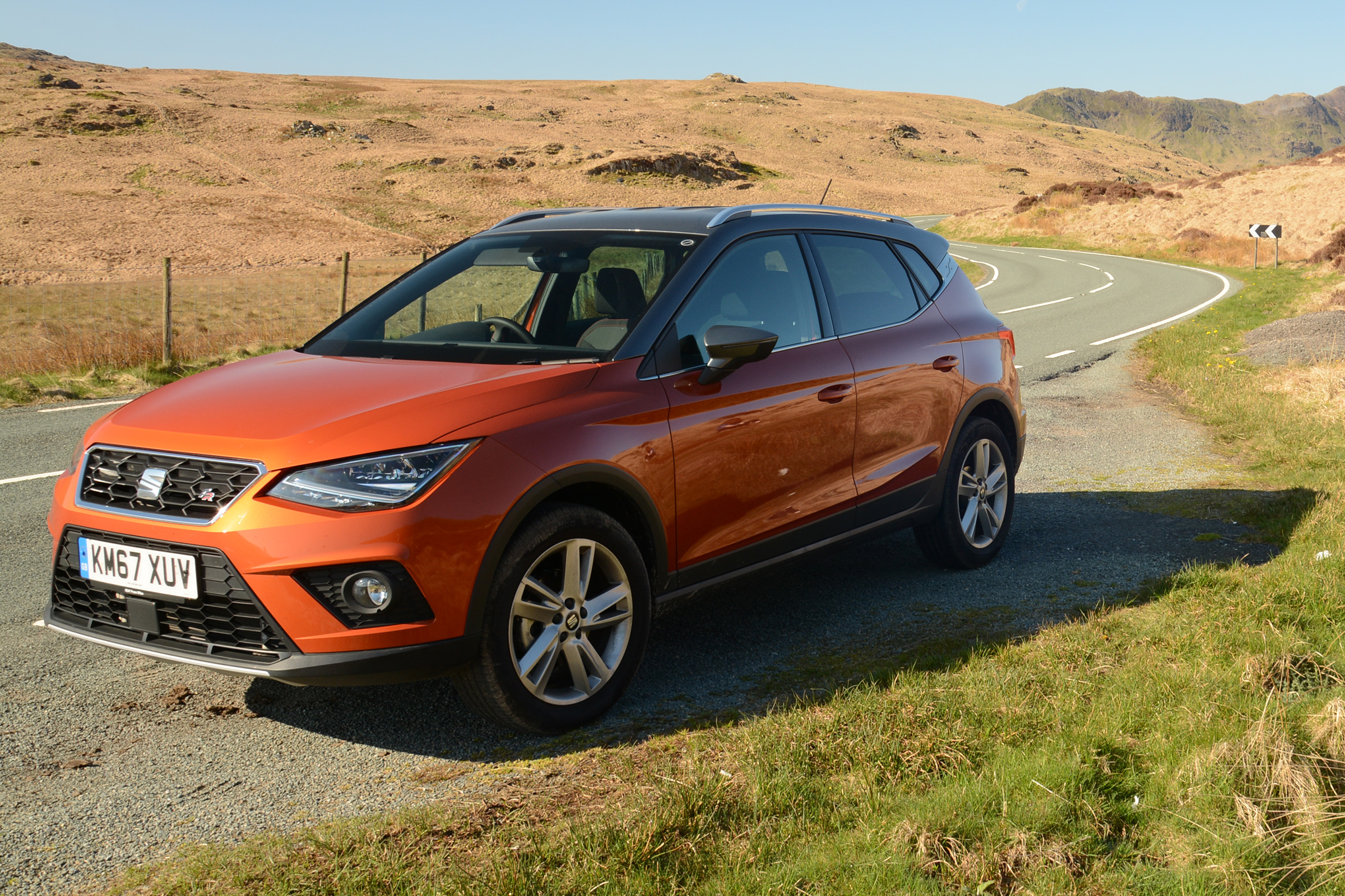 SEAT Arona FR - front