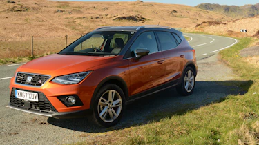 SEAT Arona FR - front