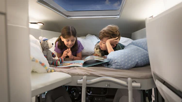 Volkswagen Grand California - children