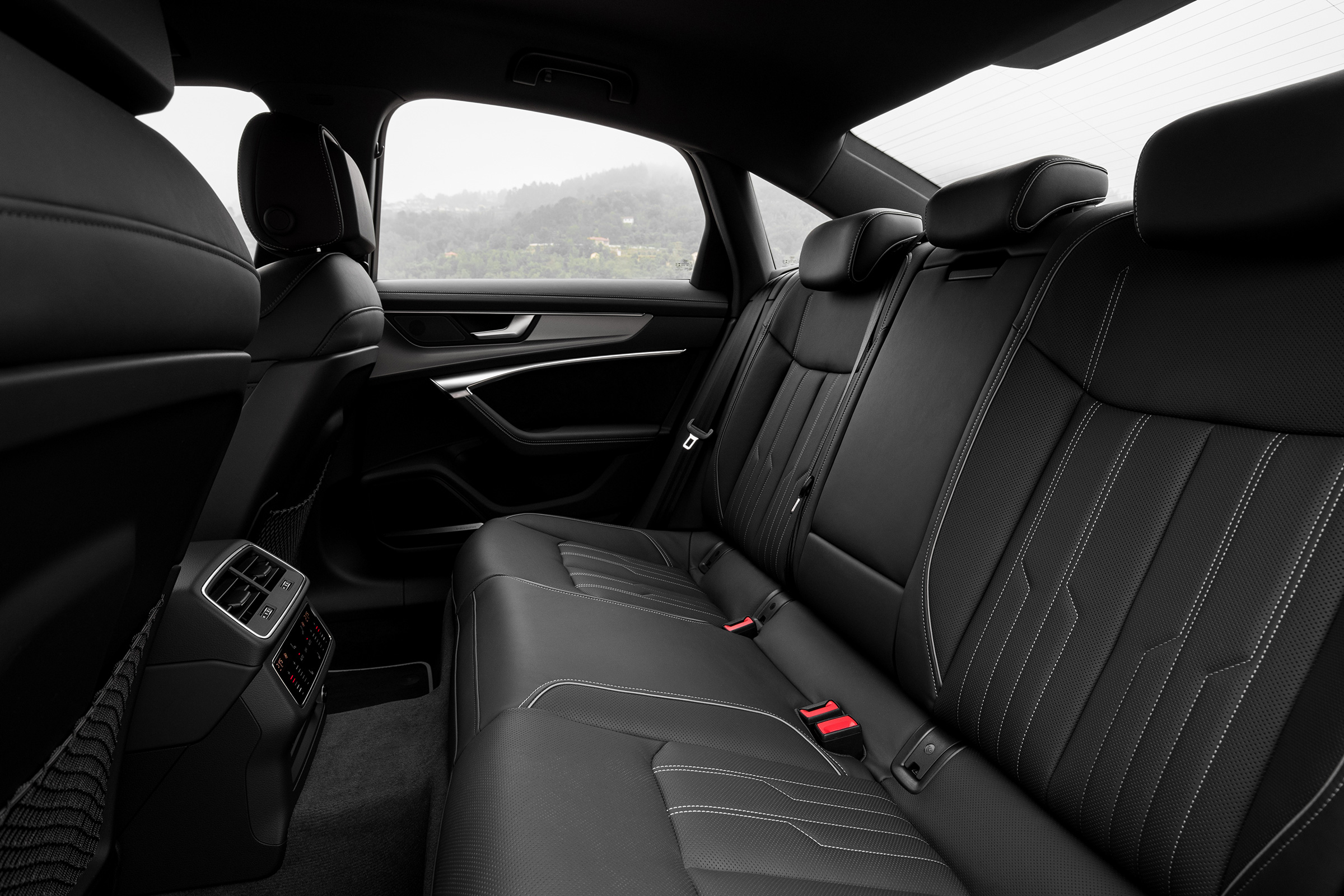 Audi A6 - rear seats
