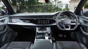 Audi Q8 - interior