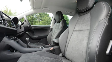 Skoda Karoq - front seats