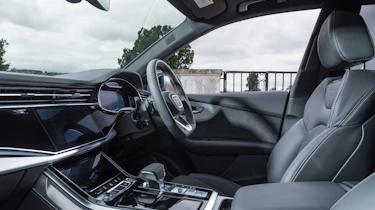 Audi Q8 - cabin
