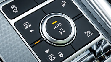 Range Rover Sport P400e - interior detail