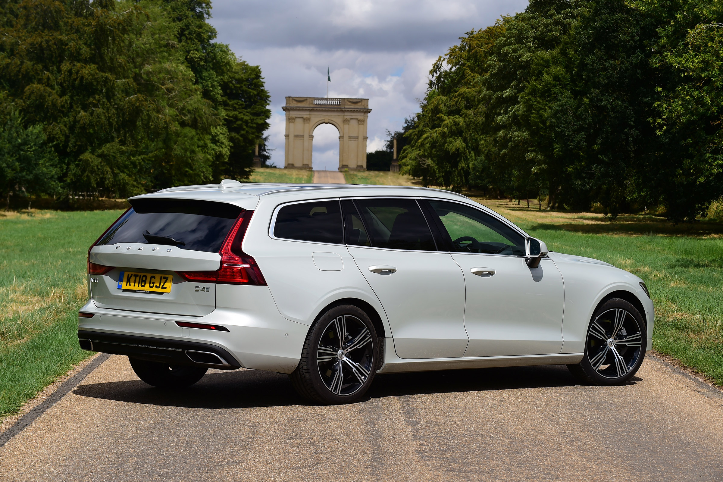 Volvo V60 - rear static