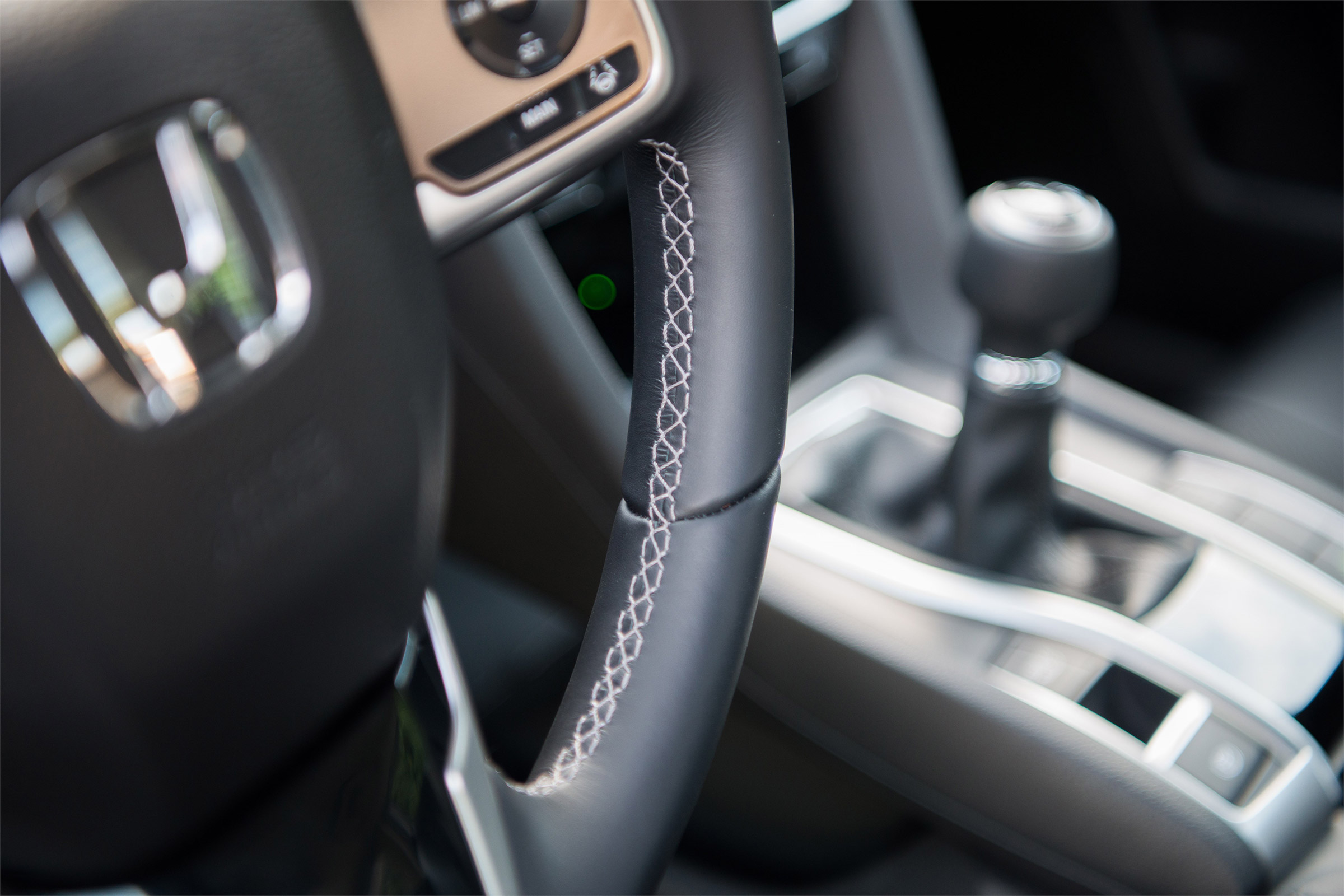 Honda Civic Saloon - steering wheel detail