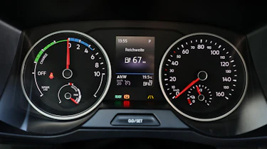 Volkswagen e-Crafter dials