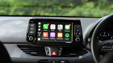Hyundai i30 Fastback - infotainment