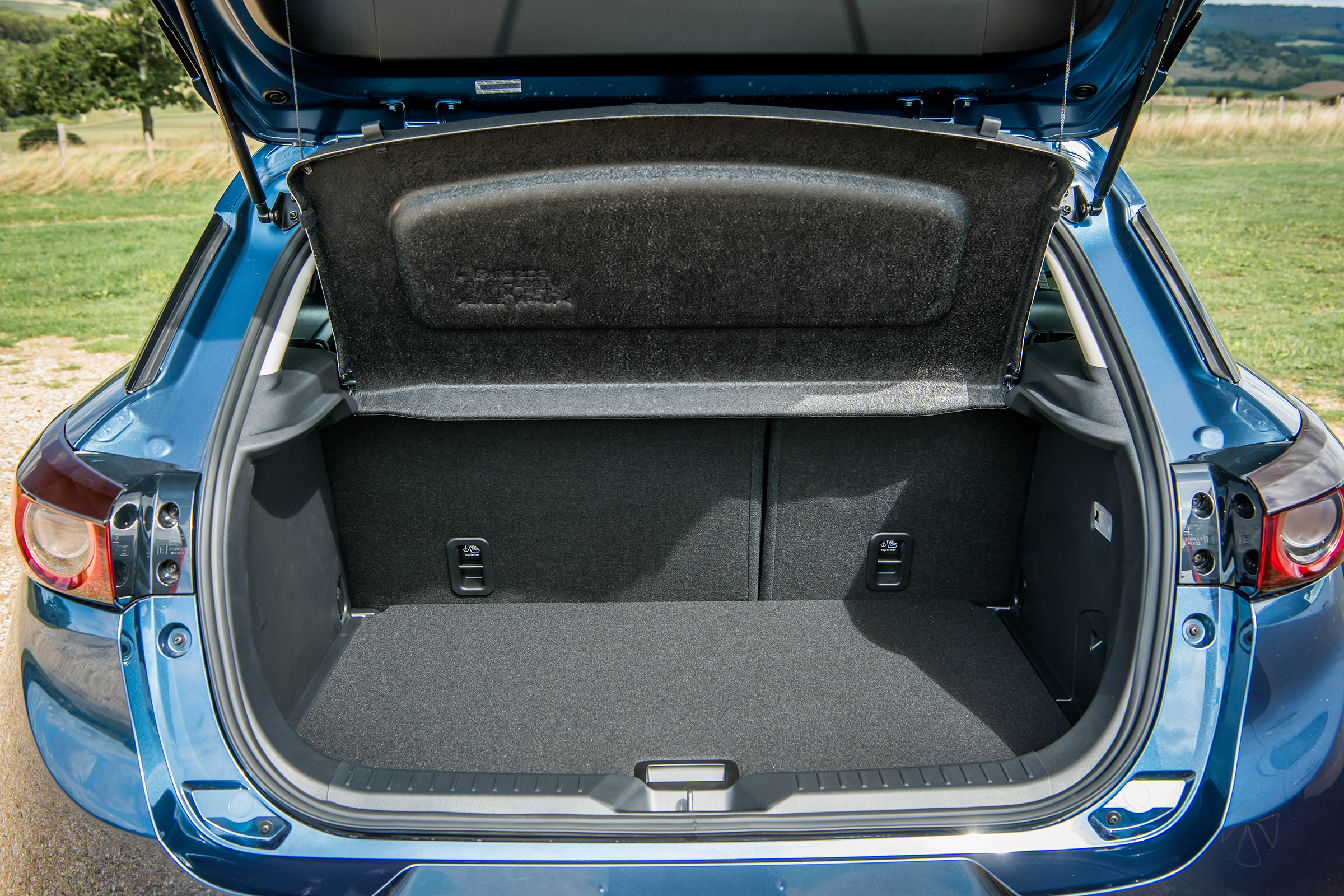 Mazda CX-3 - boot