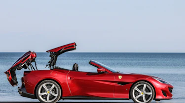 Ferrari Portofino - roof opening