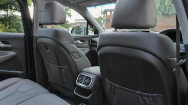 Hyundai Santa Fe - front seats