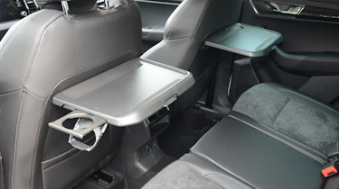 Skoda Karoq - tray tables