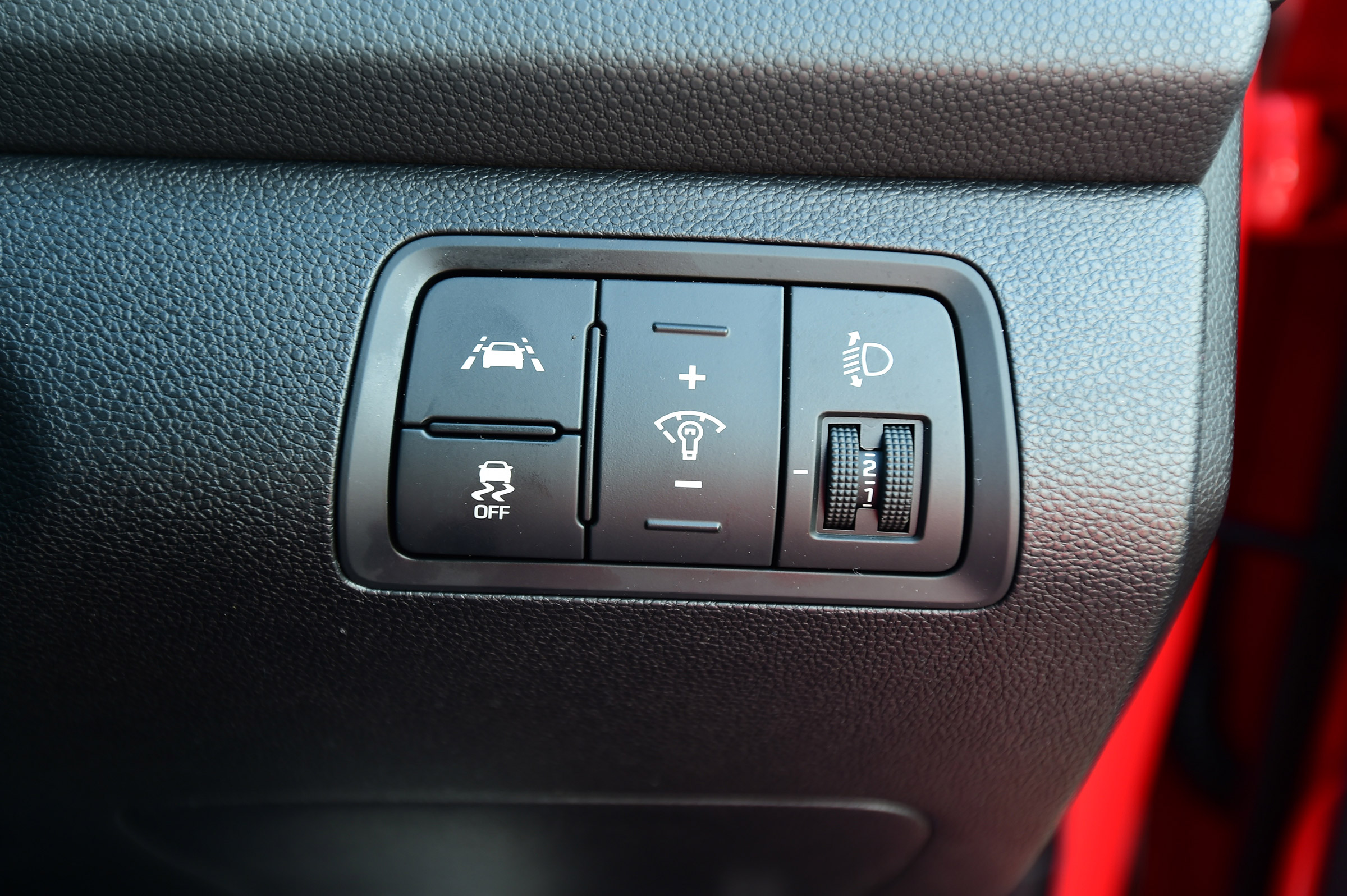 Hyundai i20 - buttons