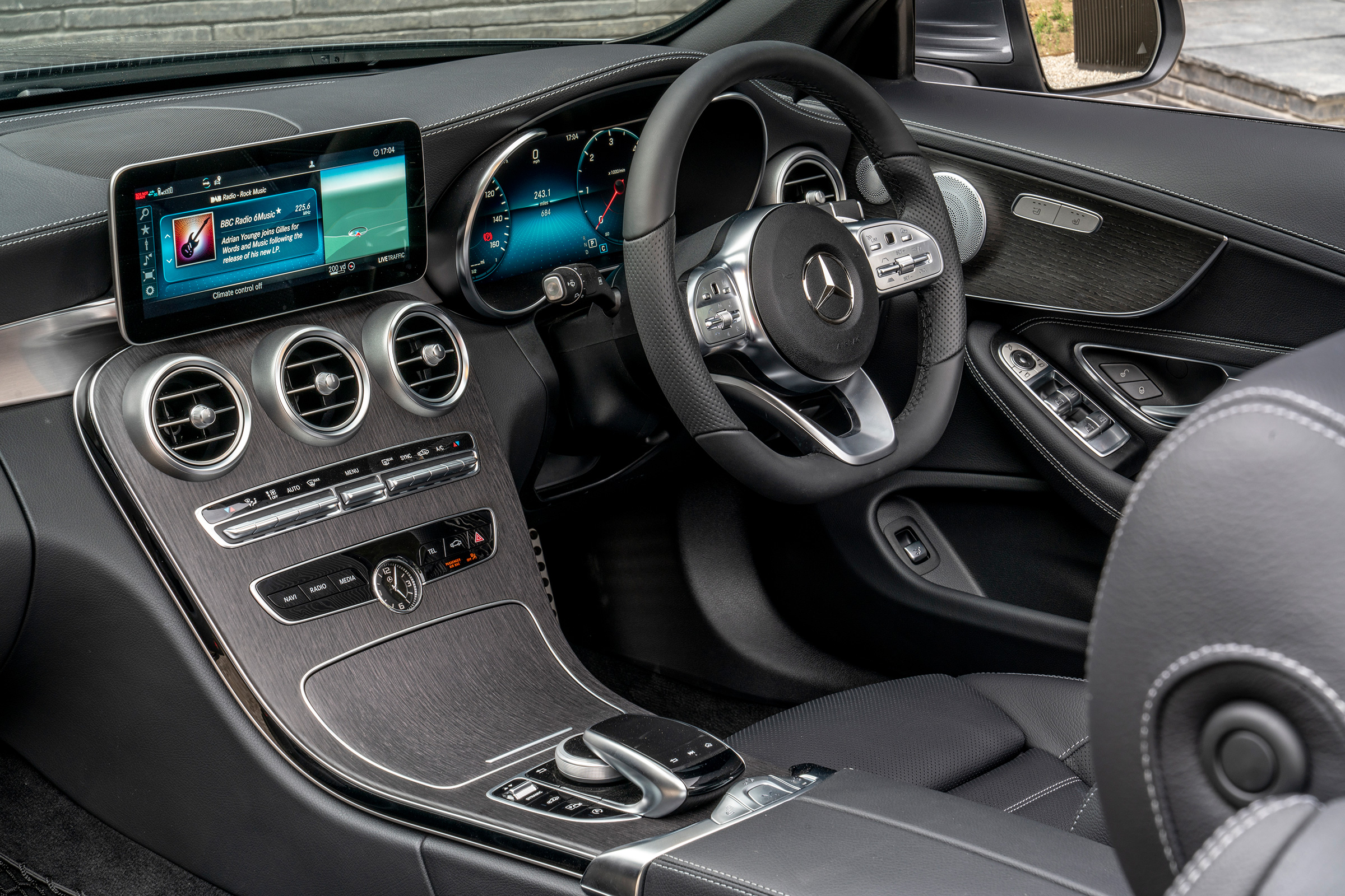 Mercedes C-Class Cabriolet - interior