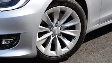 Tesla Model S 75D - wheel