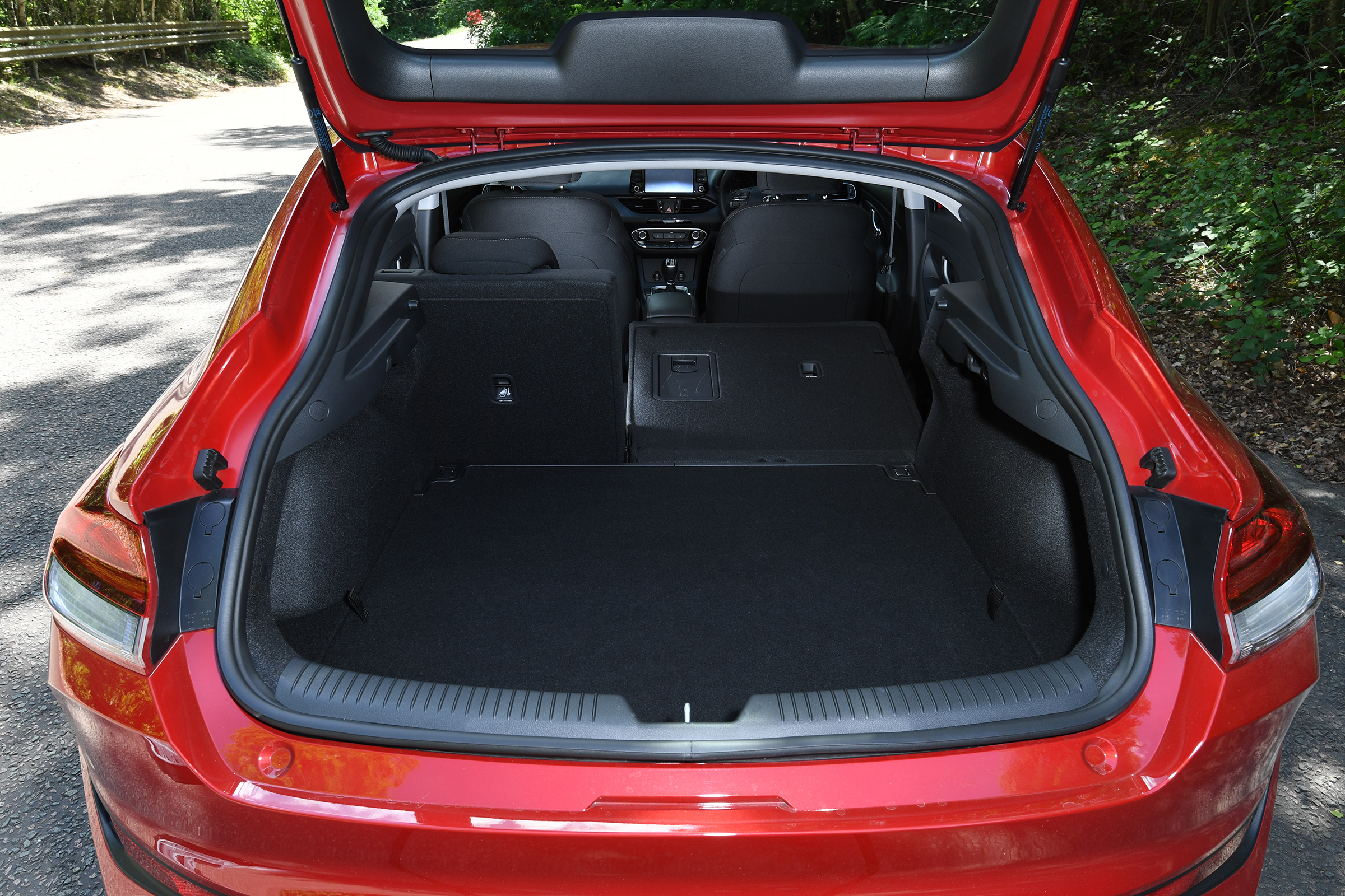 Hyundai i30 Fastback - boot