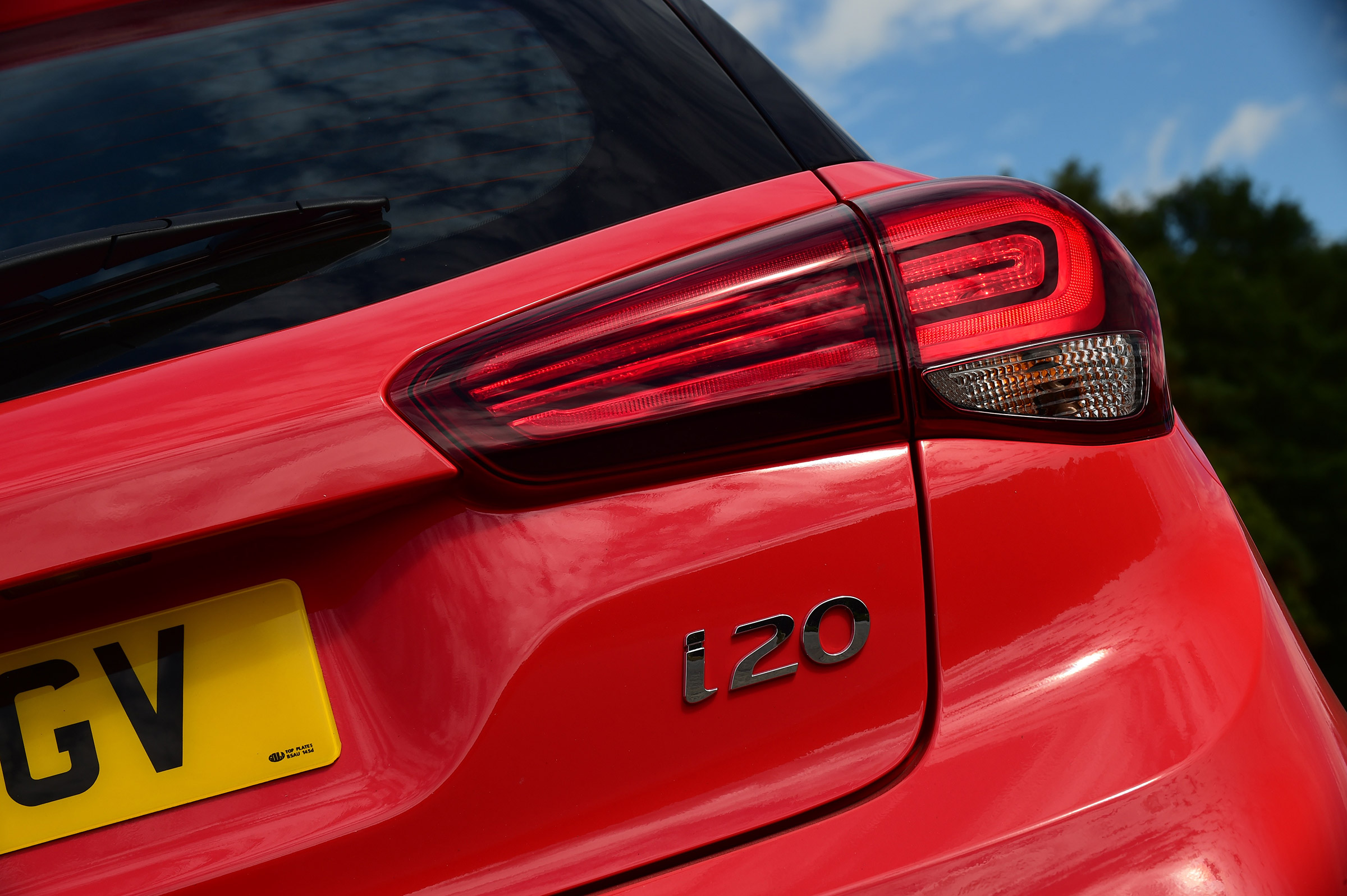 Hyundai i20 - i20 badge