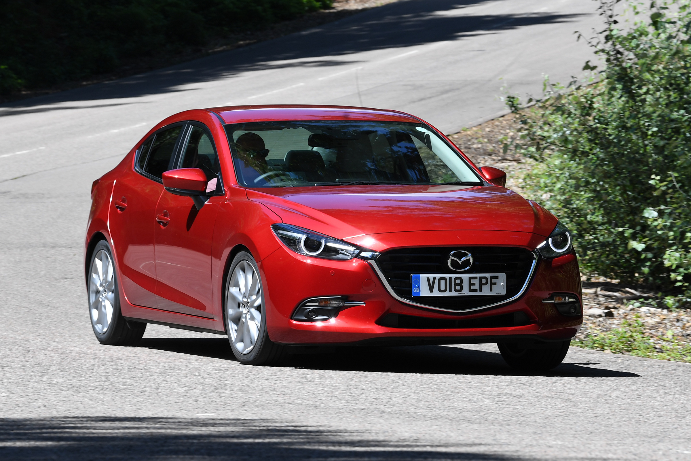 Mazda 3 Fastback - front