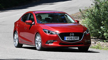 Mazda 3 Fastback - front