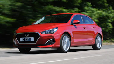 Hyundai i30 Fastback - front