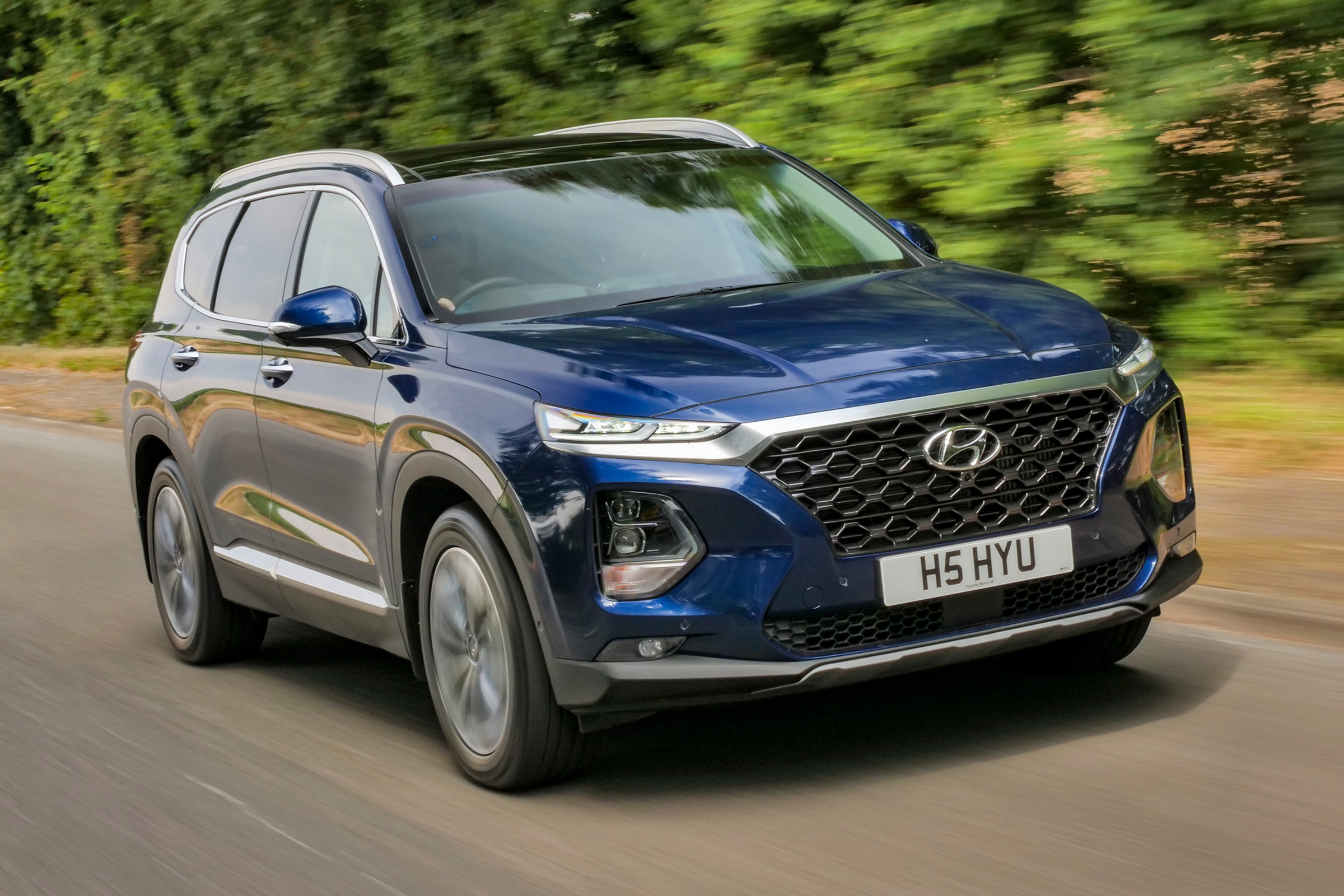 Hyundai Santa Fe - front