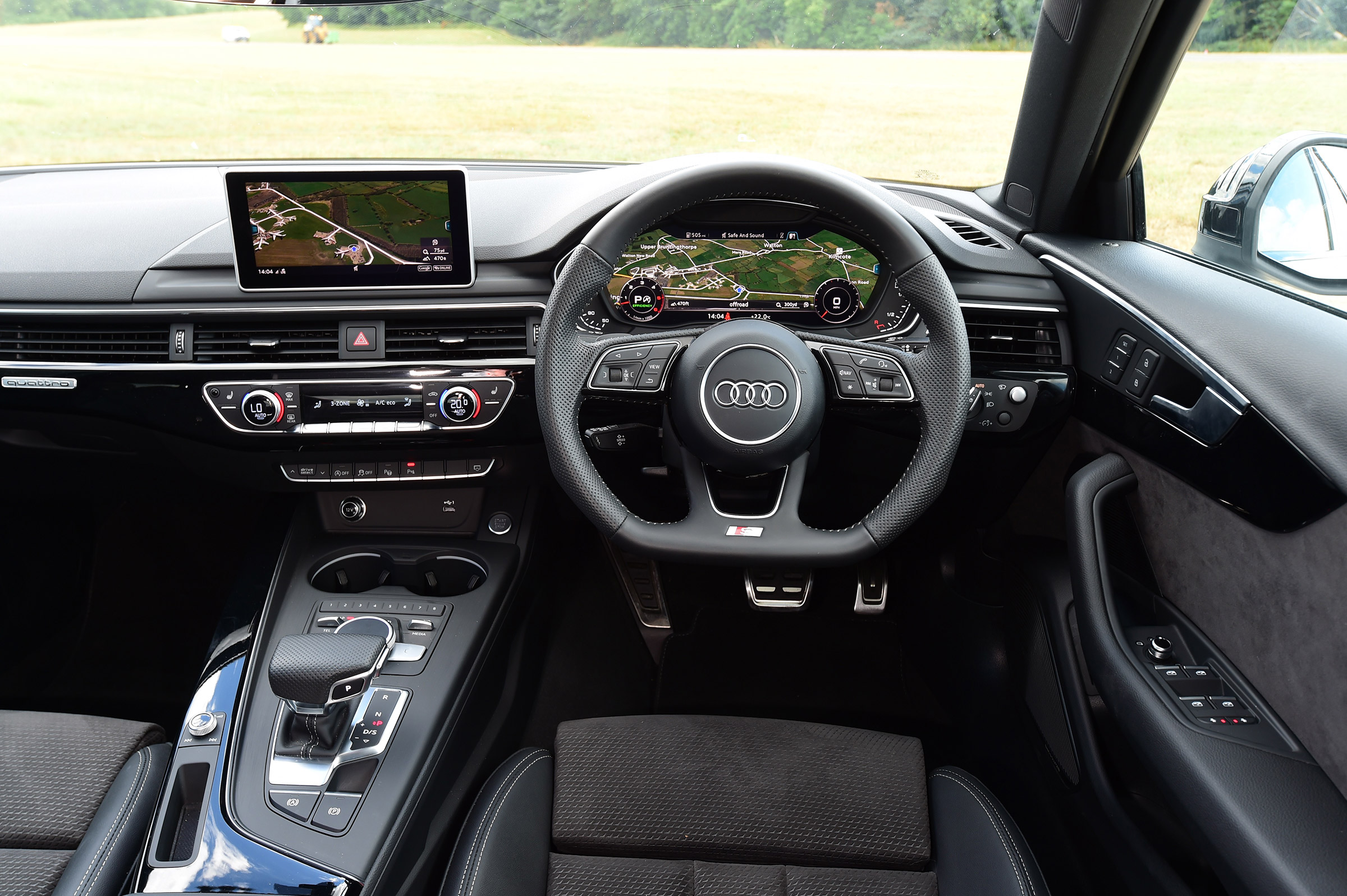Audi A4 Avant - dash