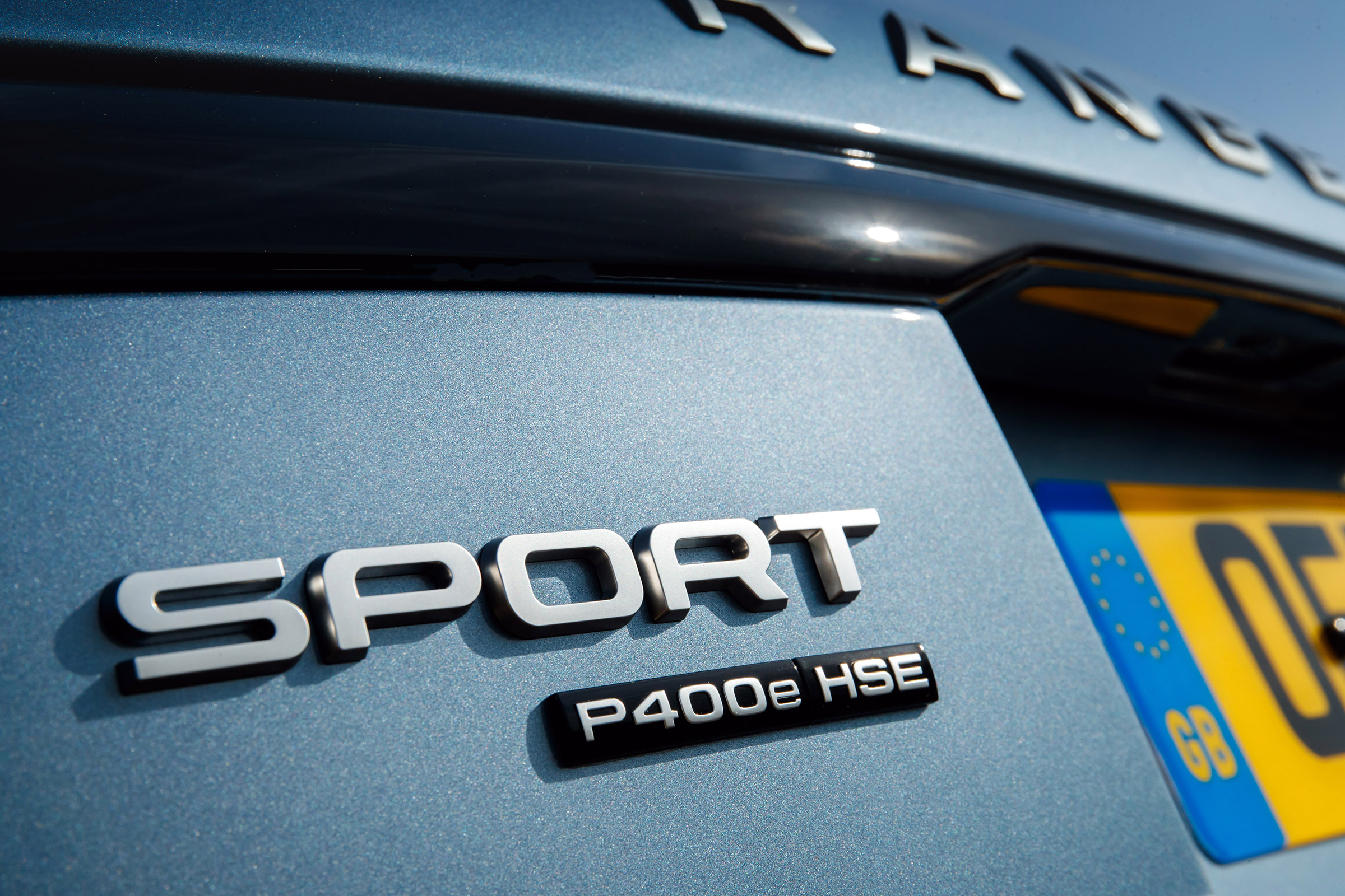 Range Rover Sport P400e - rear badge