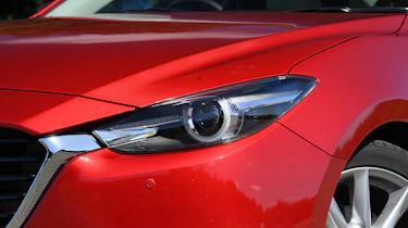 Mazda 3 Fastback - headlight