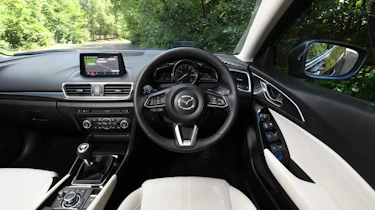 Mazda 3 Fastback - interior