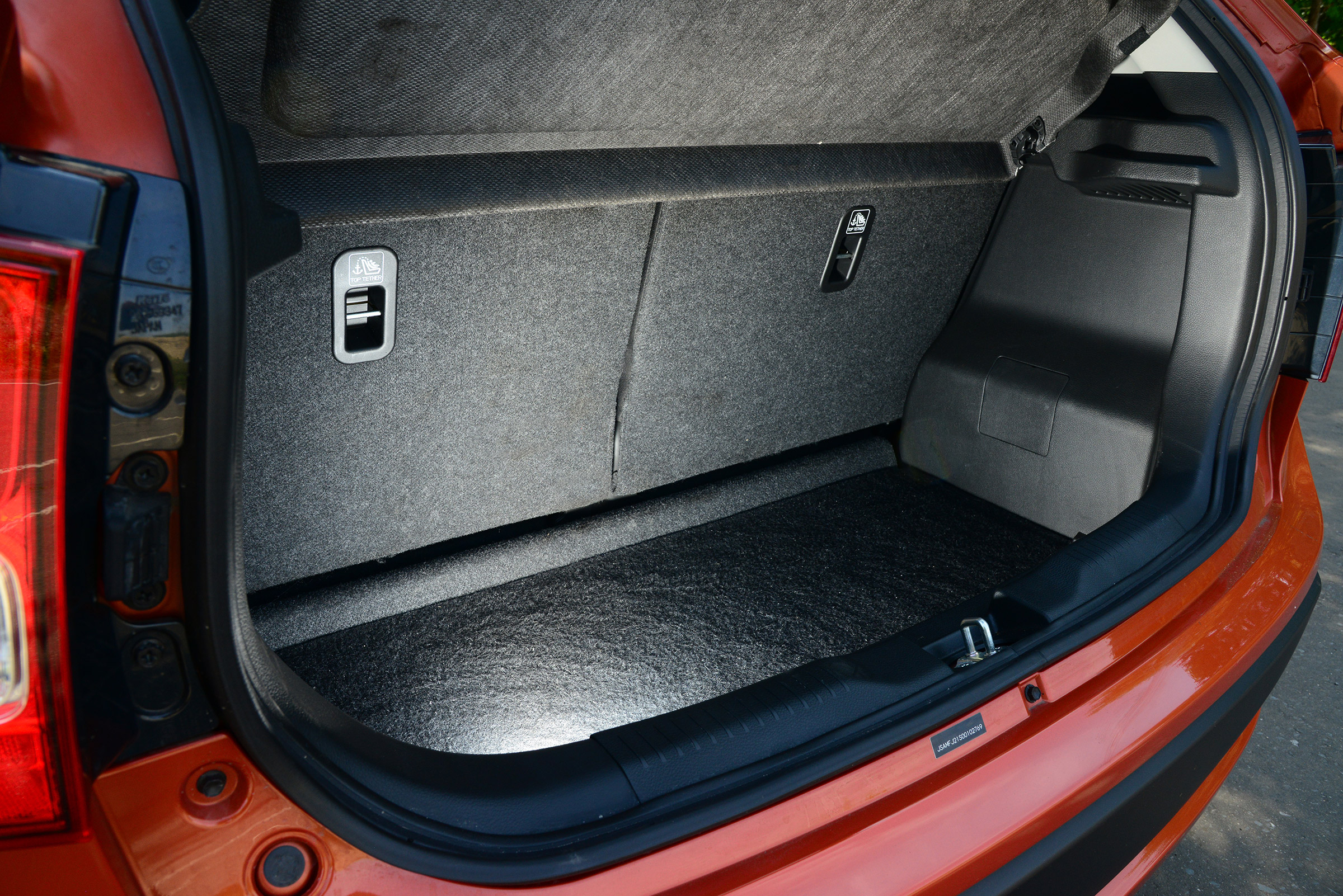 Suzuki Ignis - boot