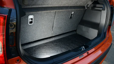 Suzuki Ignis - boot