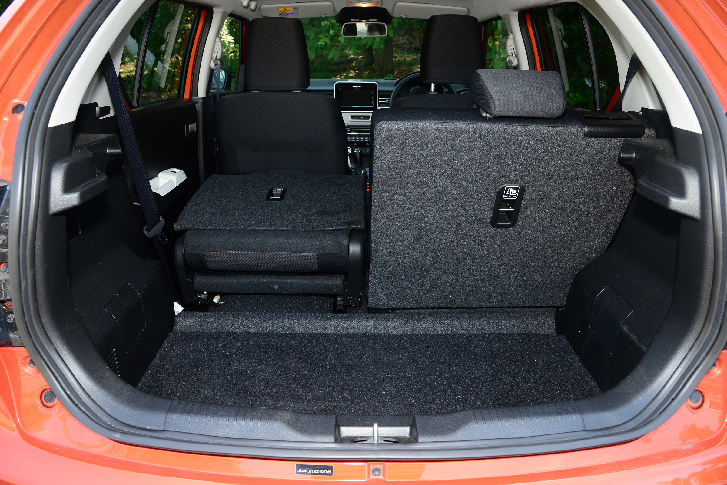 Suzuki Ignis - loadspace